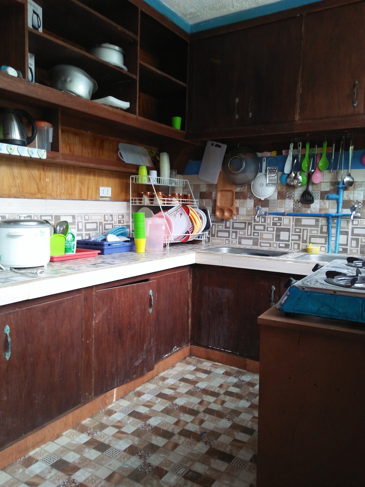 Shared kitchen with full cooking equipment